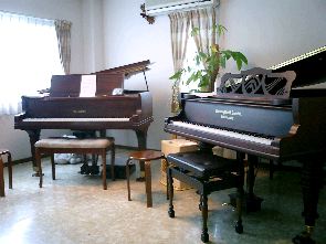 ピアノ教室のピアノ